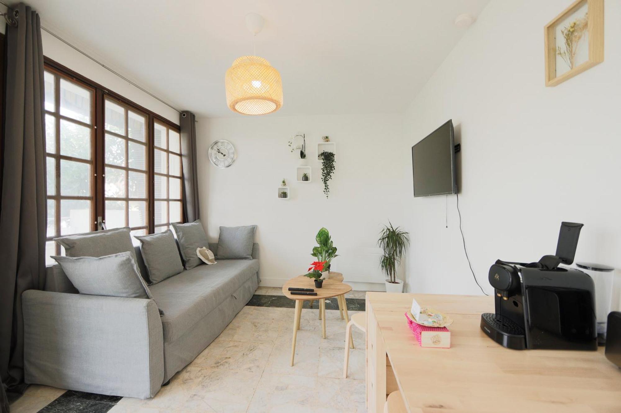 Joli T2, Terrasse Et Jardin, Ideal Pour Familles, A 15 Min De L'Aeroport Roissy Cdg Tremblay-en-France Exterior photo